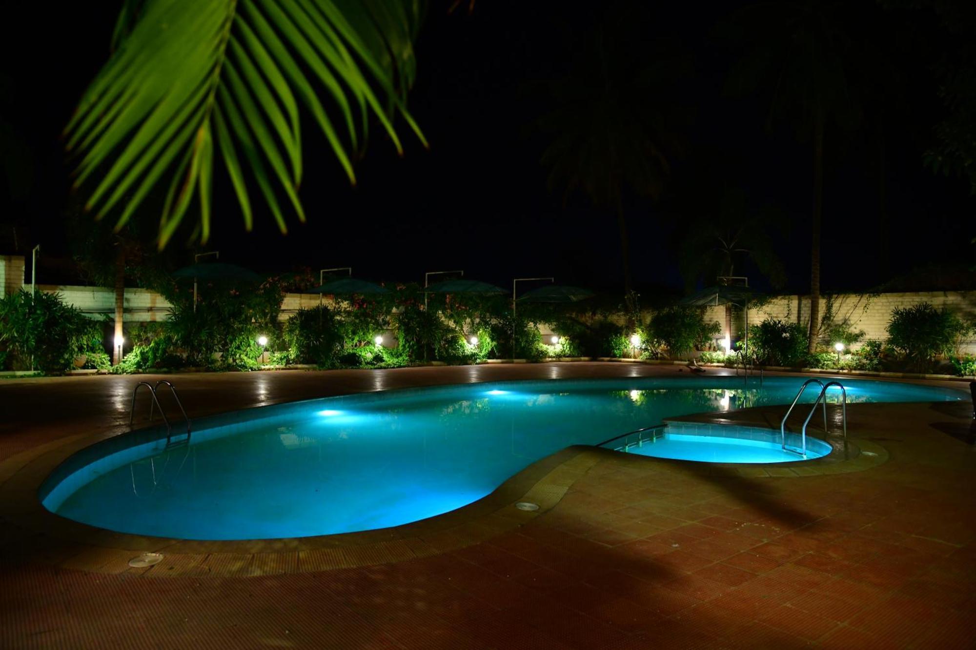 Nijaguna Resorts Chāmrājnagar Eksteriør bilde