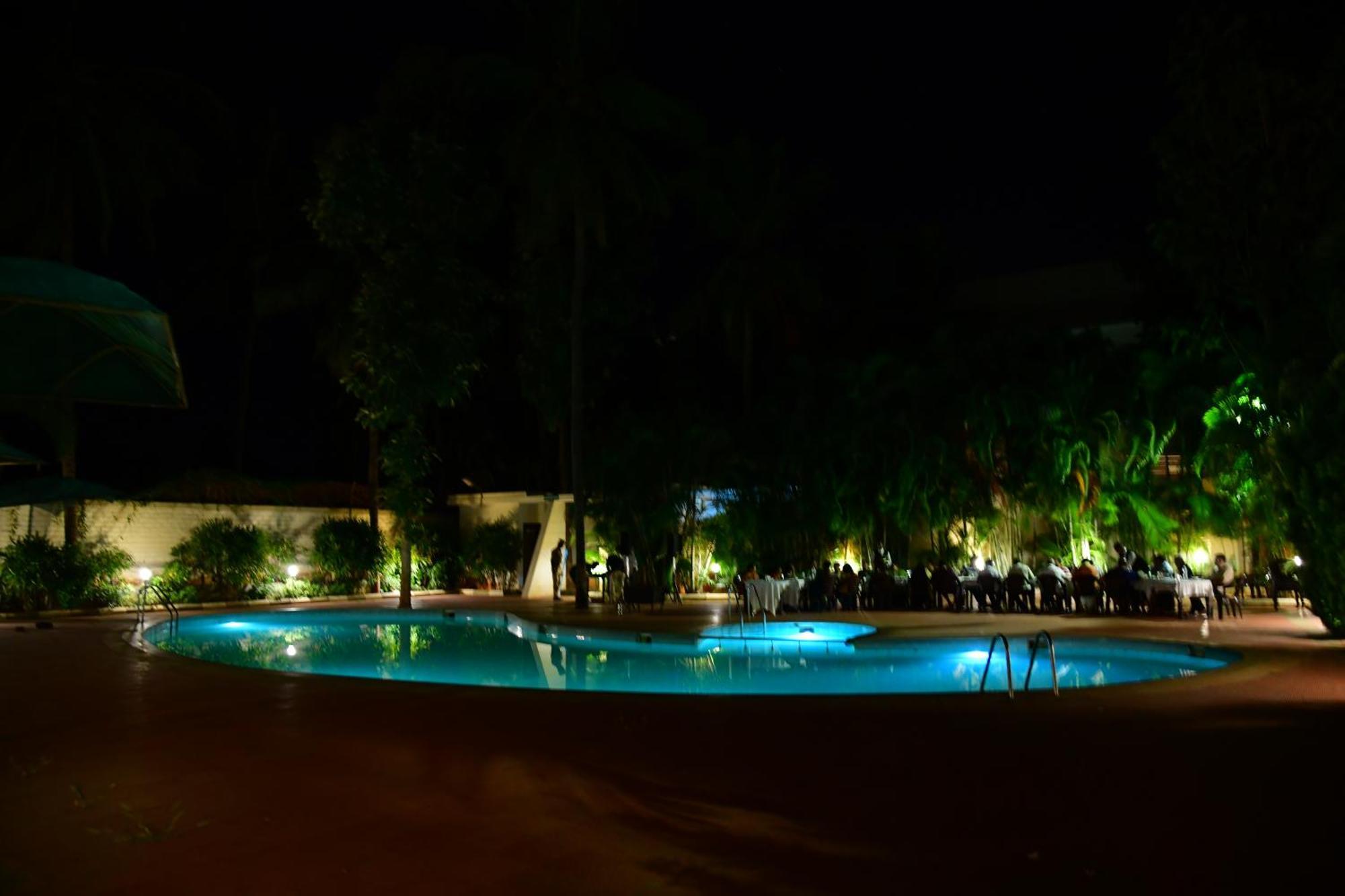 Nijaguna Resorts Chāmrājnagar Eksteriør bilde