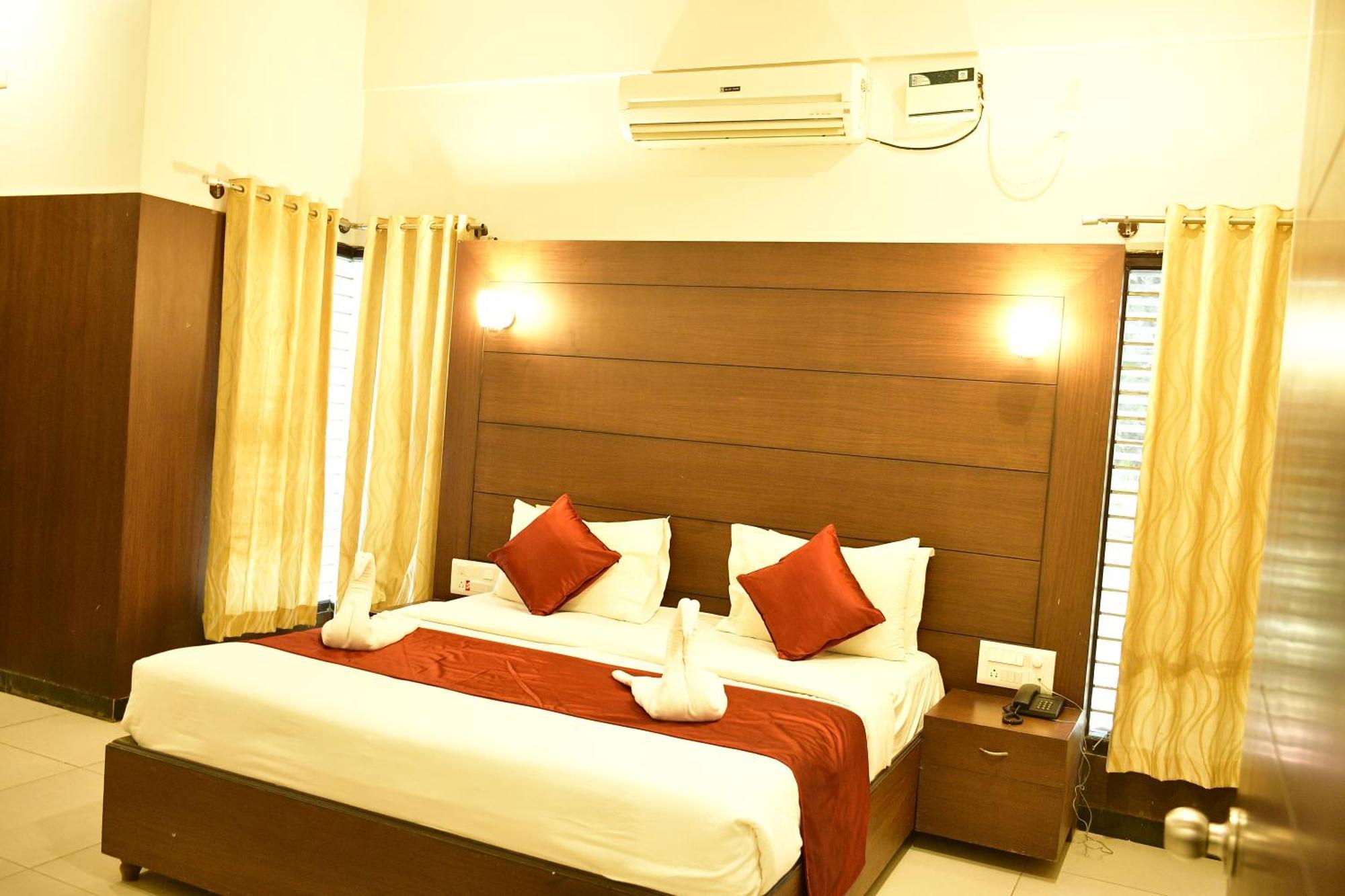 Nijaguna Resorts Chāmrājnagar Eksteriør bilde